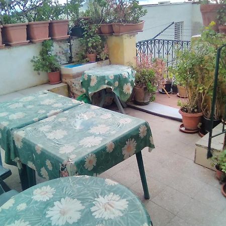 Room In Guest Room - Single Room With Shared Bathroom Taormina Exterior foto