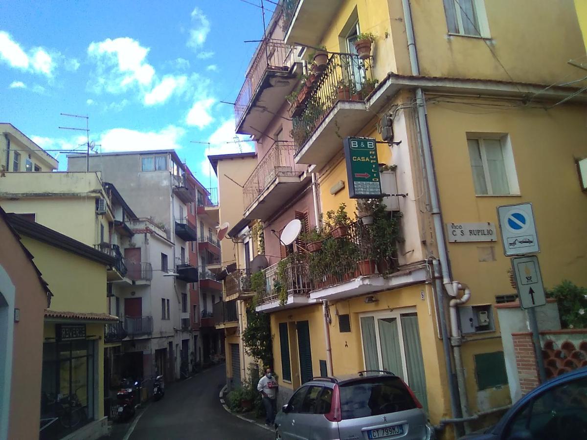Room In Guest Room - Single Room With Shared Bathroom Taormina Exterior foto